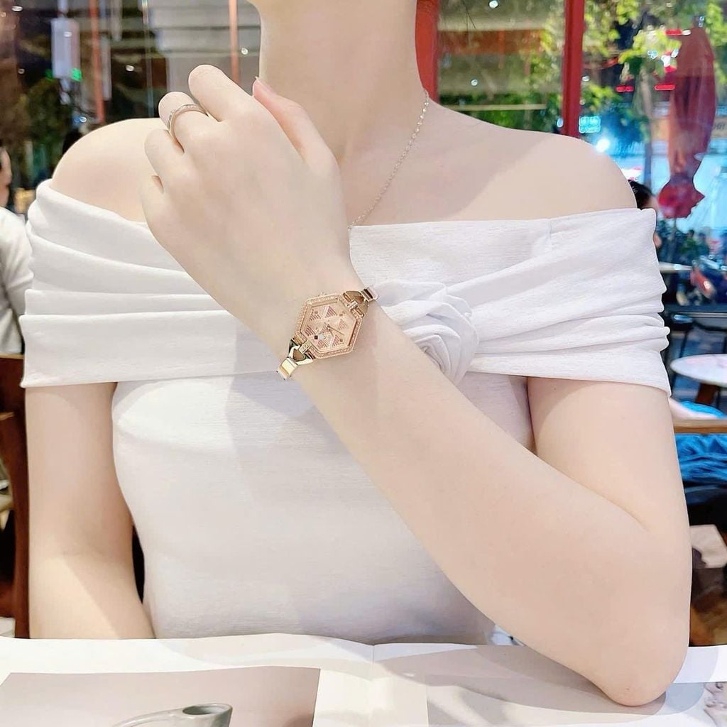 Đồng Hồ nữ Guess GW0680L3