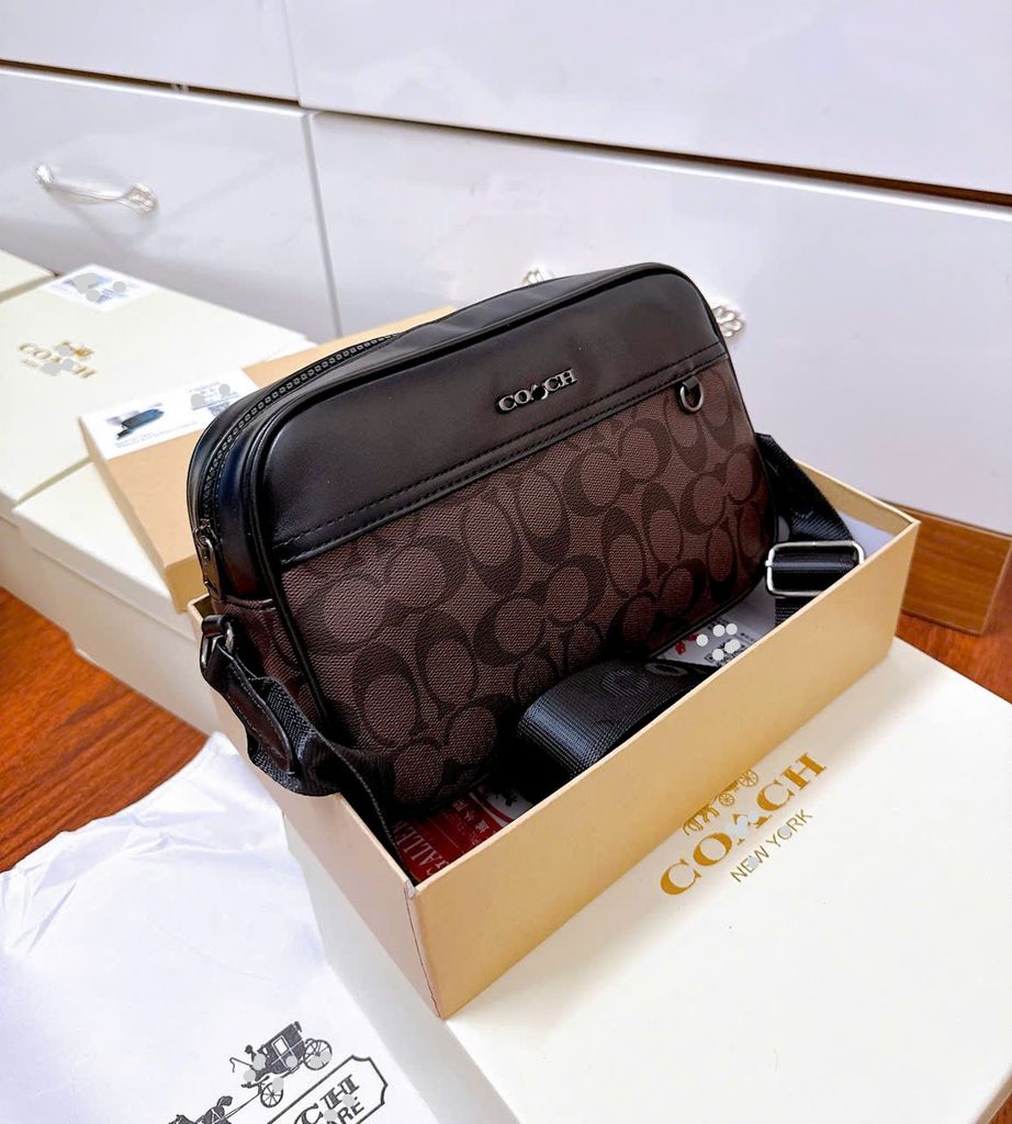 COACCH Graham Men's Crossbody Bag Fullbox Seal C09008 MÀU NÂU ĐEN C ĐẬM