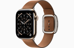 Apple Watch Series 11 LTE 42mm Viền Gold Titan Dây Modern Buckle Màu Caramel