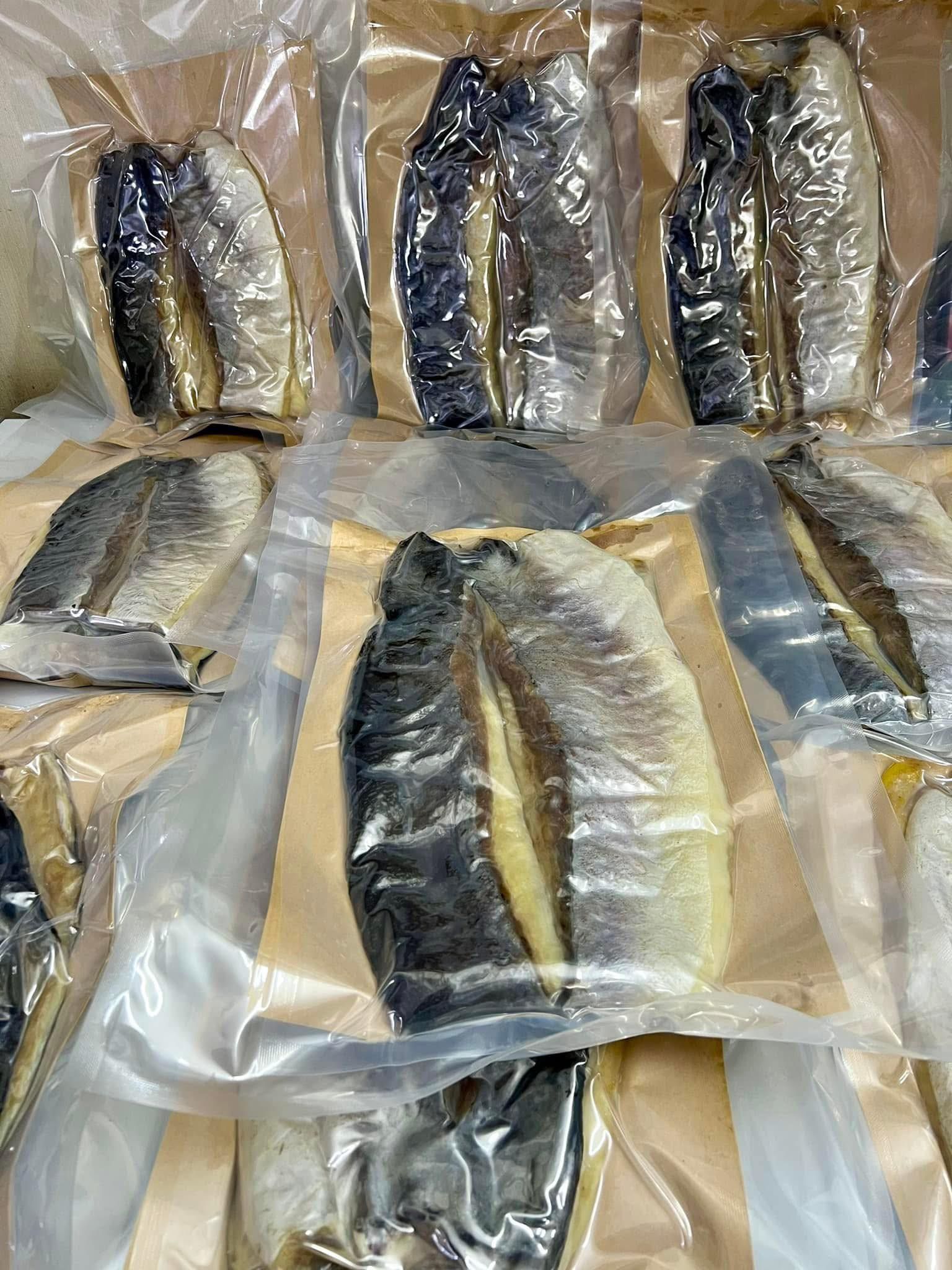  Khô cá tra ( cá lăn) phồng Biển Hồ Campuchia loại lớn (tự nhiên 100%) 1Kg 