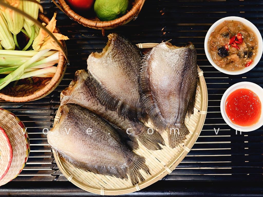  Khô cá Sặc Rằn (Sặc Bổi) Cà Mau loại 1 nắng, ít mặn 500gr 