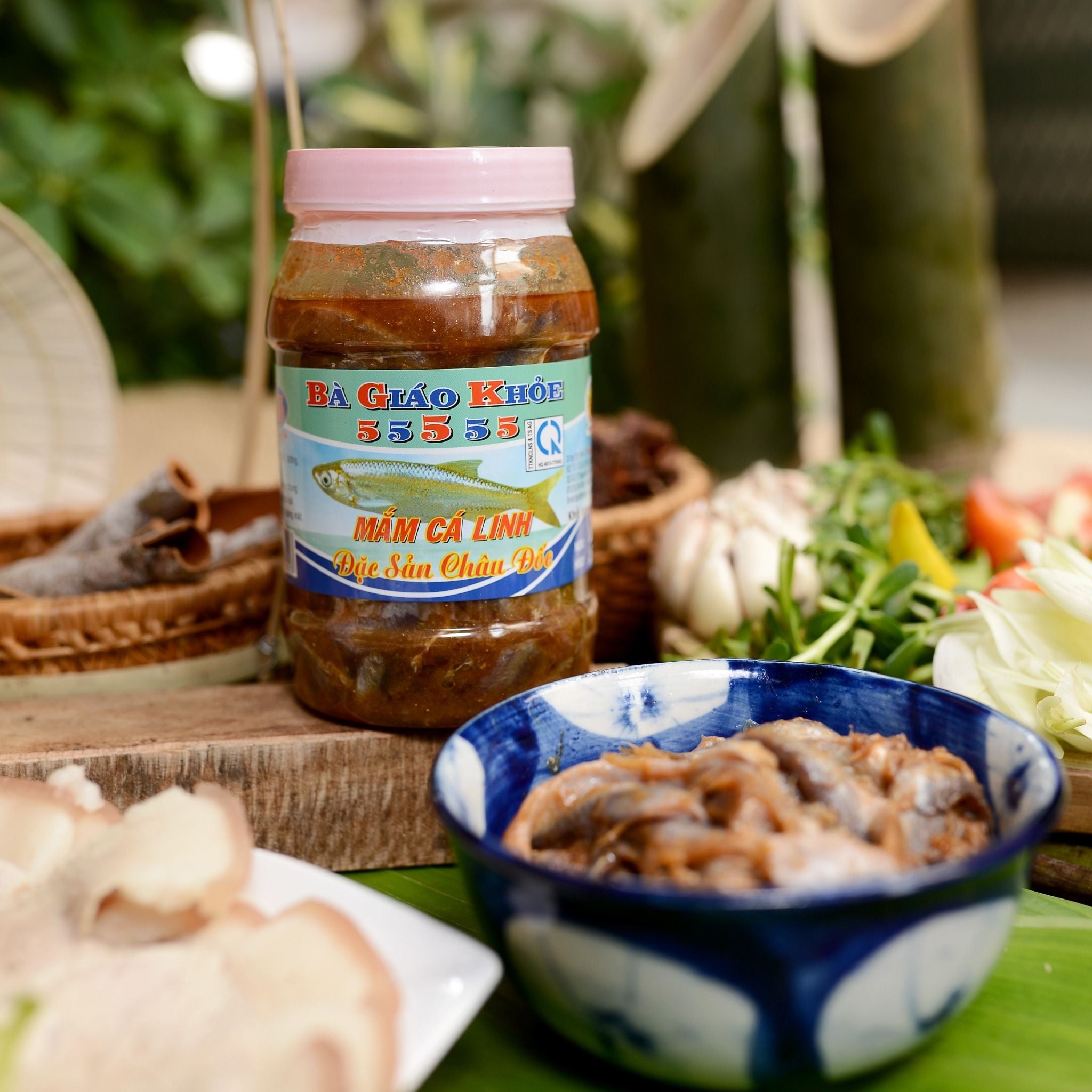  Mắm Cá Linh hiệu Bà Giáo Khỏe Châu Đốc 500gr 