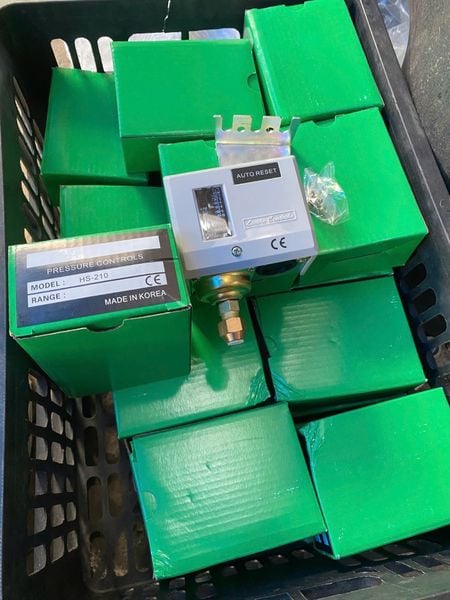  Công tắc áp lực 10k 