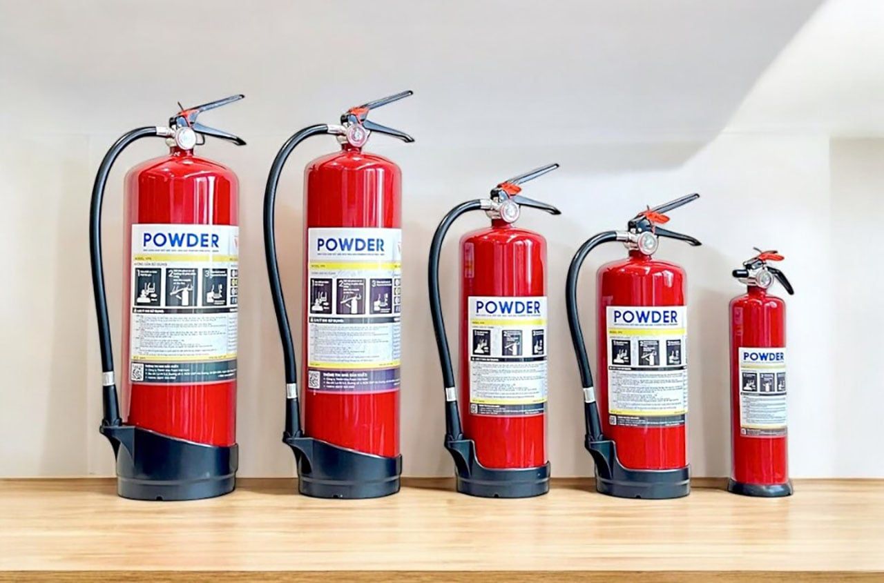  Bình chữa cháy bột ABC 8kg VinaFoam VP8, có tem kiểm định 