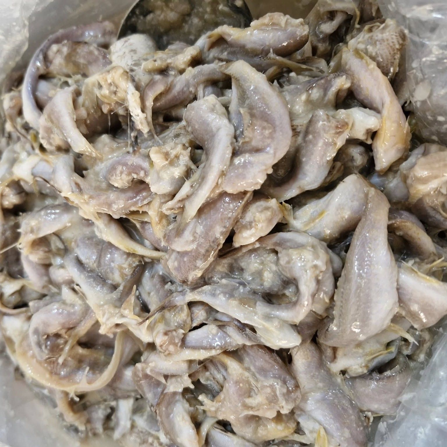 Mắm bò hóc cá linh Campuchia 1kg
