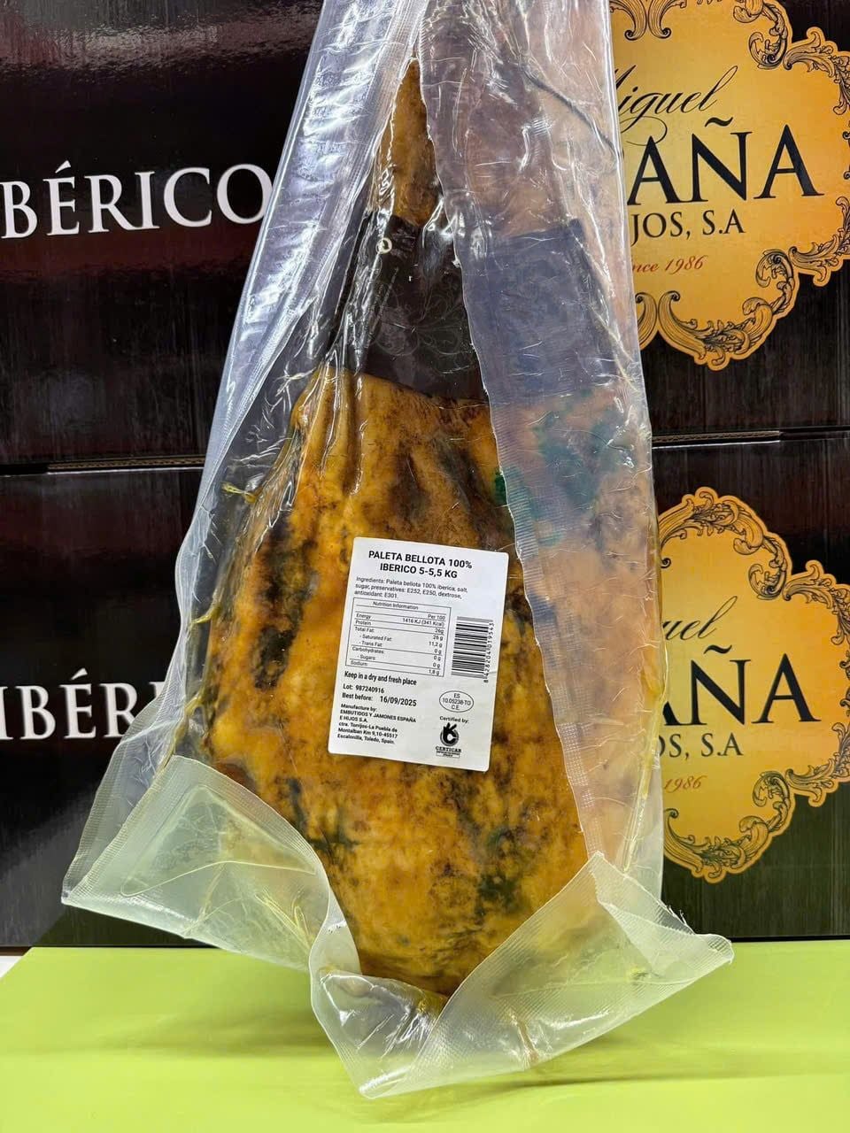 dui heo den muoi tay ban nha iberrico heo thuan chung nuoi tu nhien 5kg