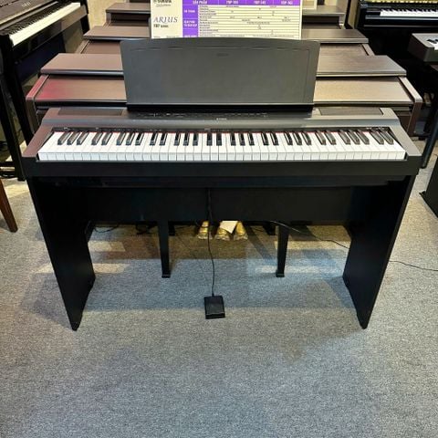 Đàn Piano Điện Yamaha P-121