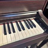 Đàn Piano Yamaha CLP-635