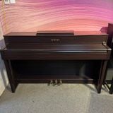 Đàn Piano Yamaha CLP-635