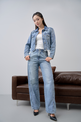 Áo Khoác Jeans Nữ Croptop - Hiệu ứng mài, đính đá độc đáo