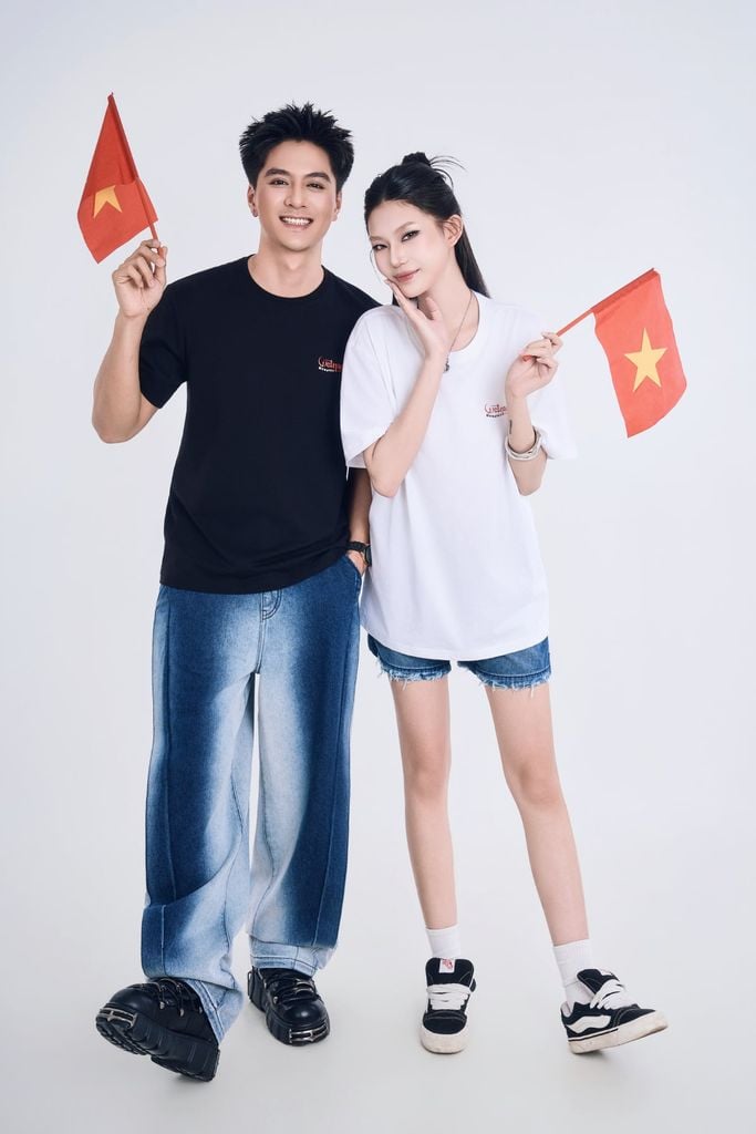 Áo Thun Unisex Phom Suông - Họa Tiết Bản Đồ Việt Nam & Rồng Vàng Tinh Hoa Văn Hóa