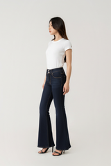 Quần Jean Nữ Ống Vảy Lưng Cao – Tôn Dáng Hoàn Hảo