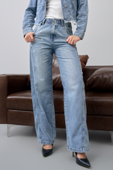 Quần Jean Nữ Dáng Suông - Đính Đá Nghệ Thuật