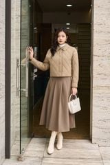 Áo Khoác Phao Nữ Dáng Ngắn Thiết Kế Chần Trám Trẻ Trung, Chất Liệu Cao Cấp Ấm Áp