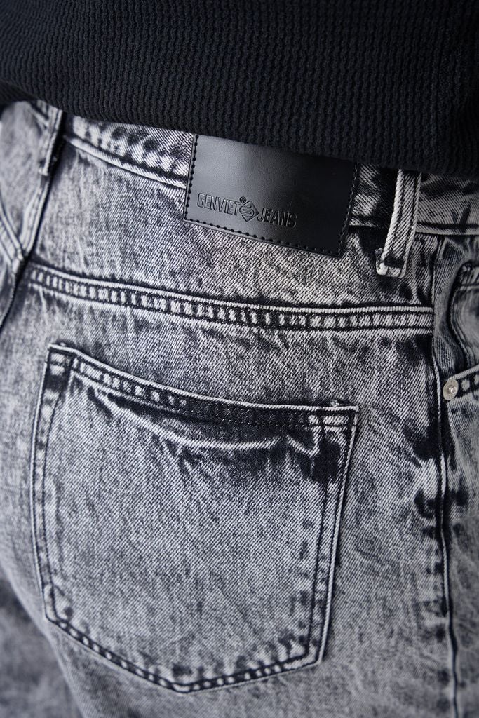 Quần Jean Ống Suông Nam - Trẻ Trung & Năng Động