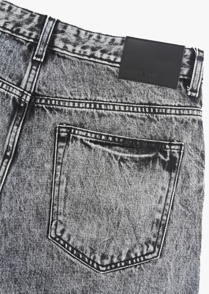 Quần Jean Ống Suông Nam - Trẻ Trung & Năng Động