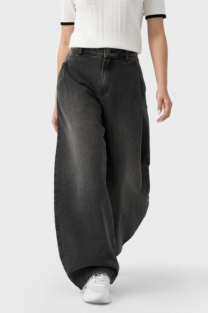 Quần Jeans Nữ Ống Cong Cá Tính