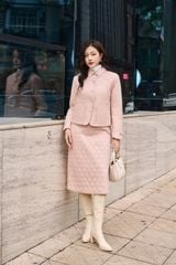 Áo Phao Nữ Dáng Ngắn Họa Tiết Chần Trám, Cổ Đức Thanh Lịch