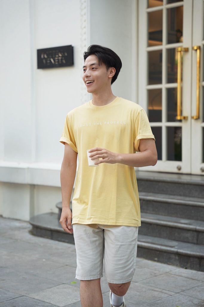 Áo Thun Nữ Cộc Tay Form Suông Vừa Trẻ Trung