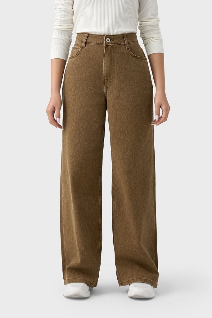 Quần Jean Nữ Dáng Suông Premium – Snow Wash Độc Bản