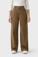 Quần Jean Nữ Dáng Suông Premium – Snow Wash Độc Bản