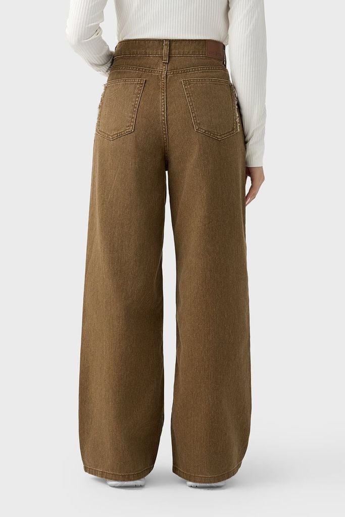 Quần Jean Nữ Dáng Suông Premium – Snow Wash Độc Bản