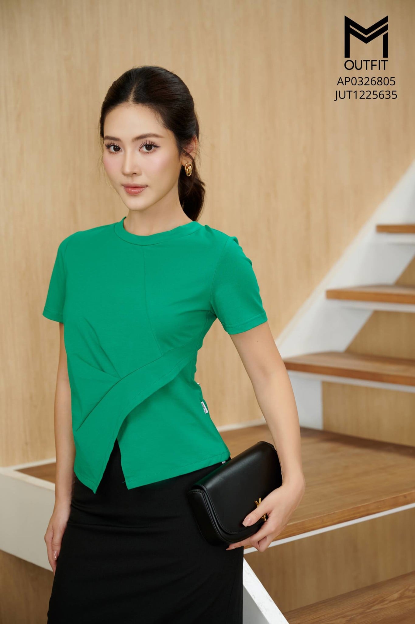 Áo phông cổ tròn vạt xếp chéo
