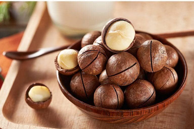 Hạt Macca Nứt Vỏ Mornuts - 500g