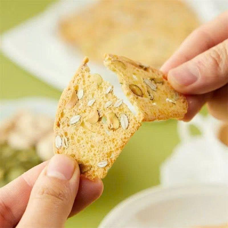 Bánh Quy Hạt Không Chất Béo Skinnie - 100g