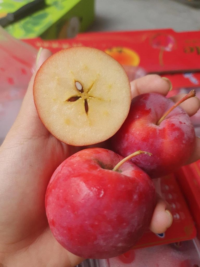 Táo Cherry - Hộp Khoảng 500g