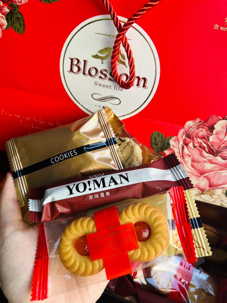 Bánh Quy YARUNA Blossom - Hộp 628g