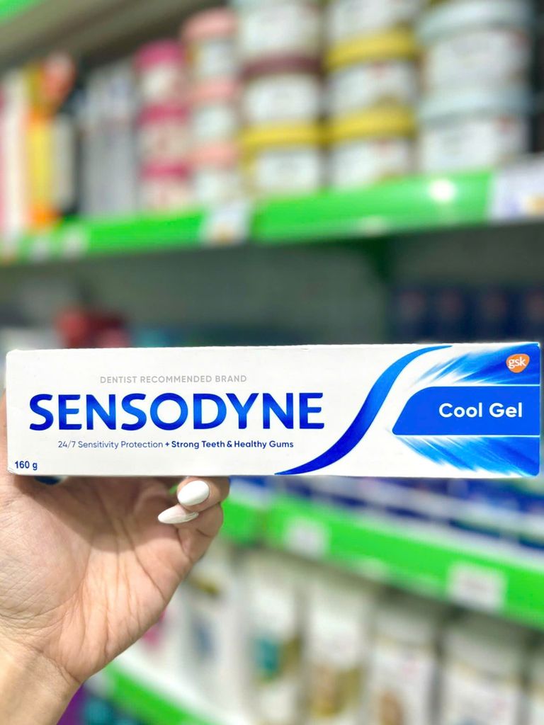 Kem Đánh Răng Sensodyne Mát Lạnh - 160G