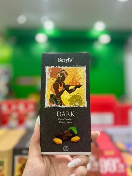 Socola Beryl’s Đen và Hạt Collar - Thanh 85g