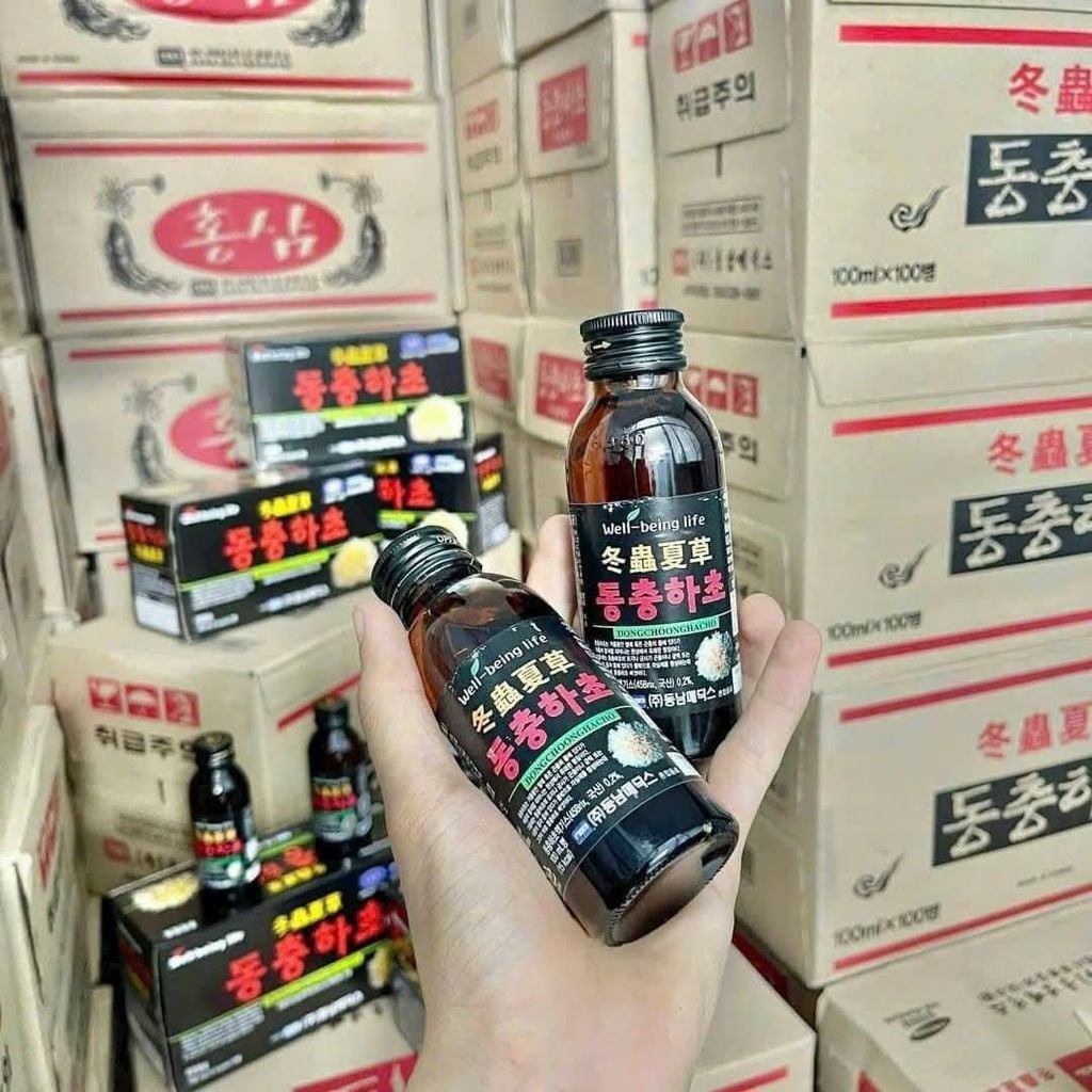 Nước Sâm Đông Trùng Dongchoonghacho - 10 Chai x 100ml