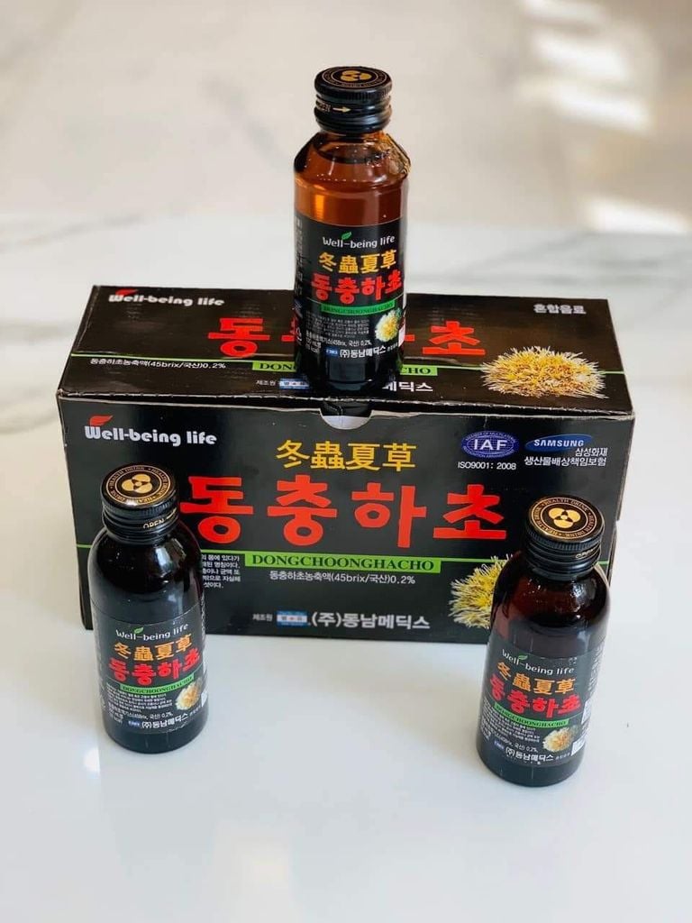 Nước Sâm Đông Trùng Dongchoonghacho - 10 Chai x 100ml