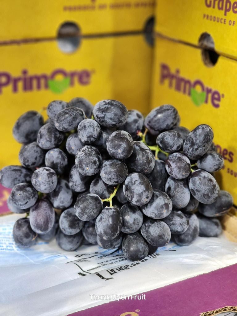 Nho Đen Giòn Ngọt – 900g