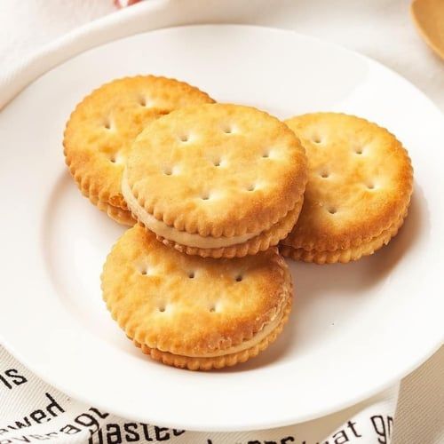 Bánh Quy Bơ Hộp Thiếc Reina Gold - 252g