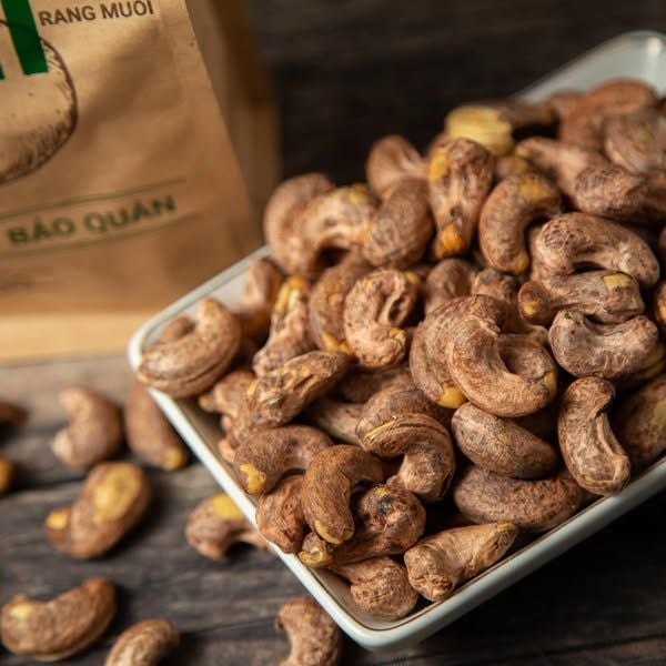 Hạt điều rang muối SViet - Hộp 500g