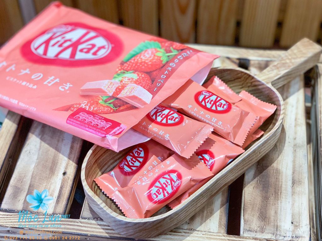 Bánh Xốp Nestle Kitkat Vị Dâu Mini 10 Thanh - 136g
