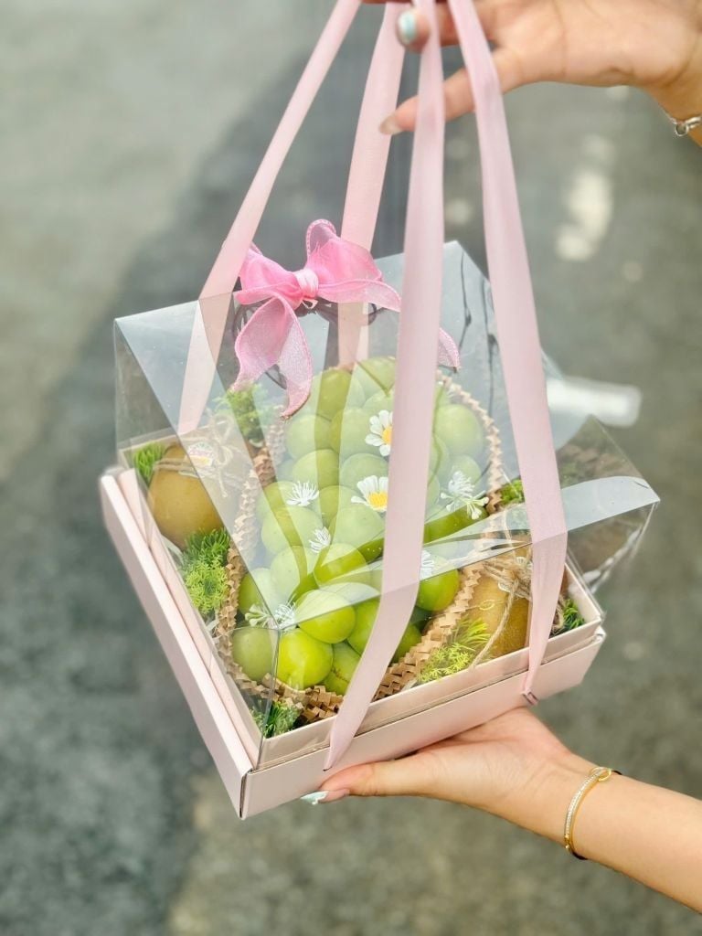 Set Quà Tặng Nàng 14/2 – Set Quà Trái Cây Thanh Nhã Lãng Mạn