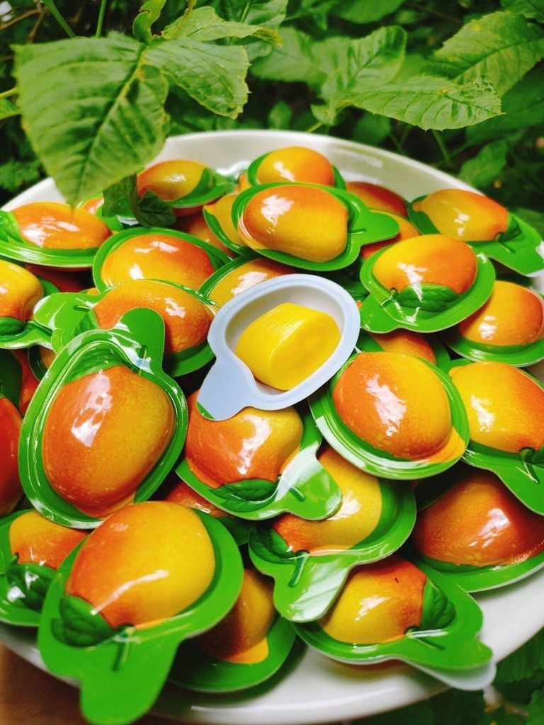 Kẹo Trái Cây 3D Xiyu Minnong – 115g (Sầu riêng & Xoài)