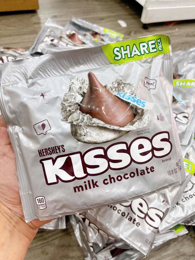 Socola Hershey's Kisses Bạc - 269g