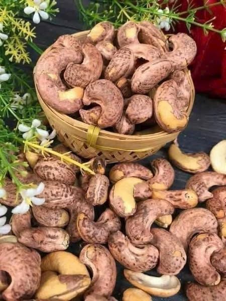 Hạt Điều Rang Muối SViet - Bịch 500g