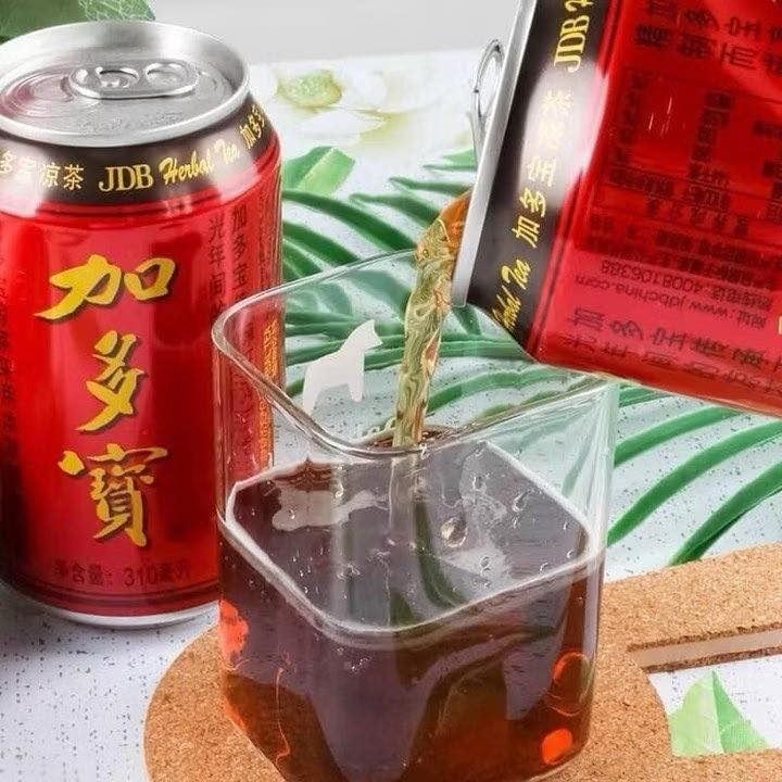 Trà Sâm Thảo Mộc Giải Nhiệt Wanglaoji - 310ML