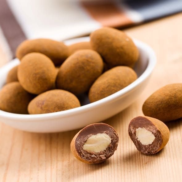 Socola Hộp Thiếc Tiramisu Bông Hoa King Henry