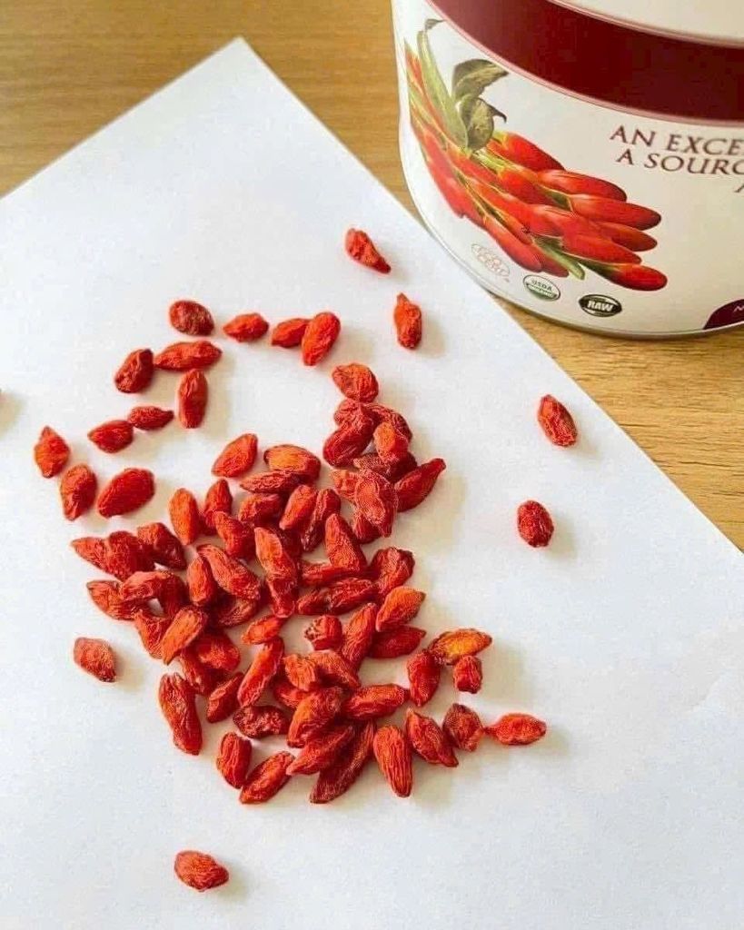 Kỷ Tử Organic Traditions Goji Berries - Hộp 454g