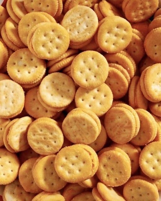 Bánh Quy Hộp Thiếc Kẹp Kem Mứt Trái Cây Imperial Indonesia - 216g