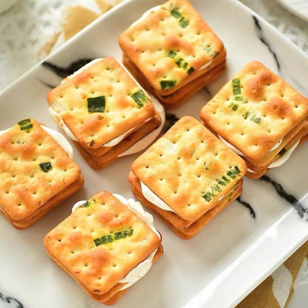 Bánh Quy Hộp Thiếc Kenju Nougat Kem Sữa Cao Cấp – 217g