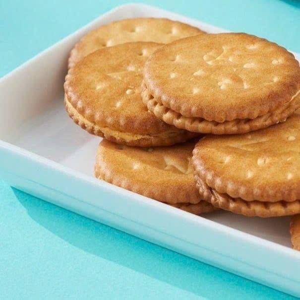 Bánh Quy Thập Cẩm Hộp Thiếc Reina Gold Cao Cấp - 410g