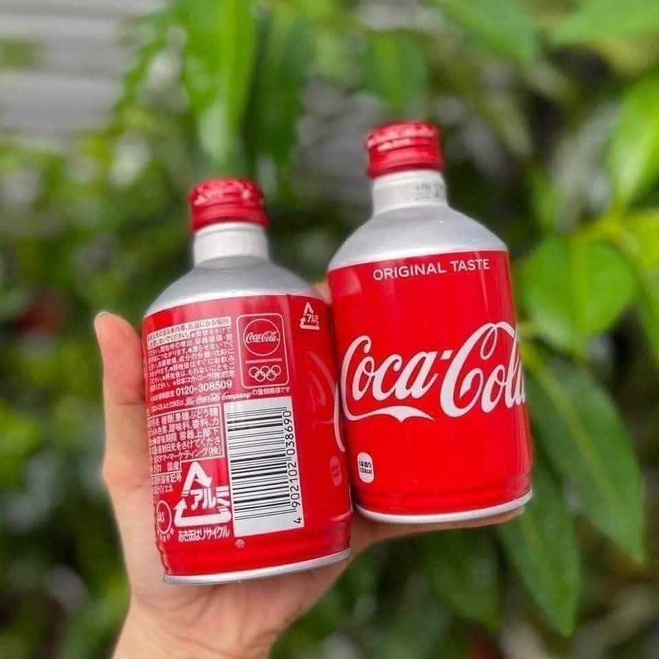 Nước Ngọt Cocacola Nắp Vặn Nhật Bản - 300ML